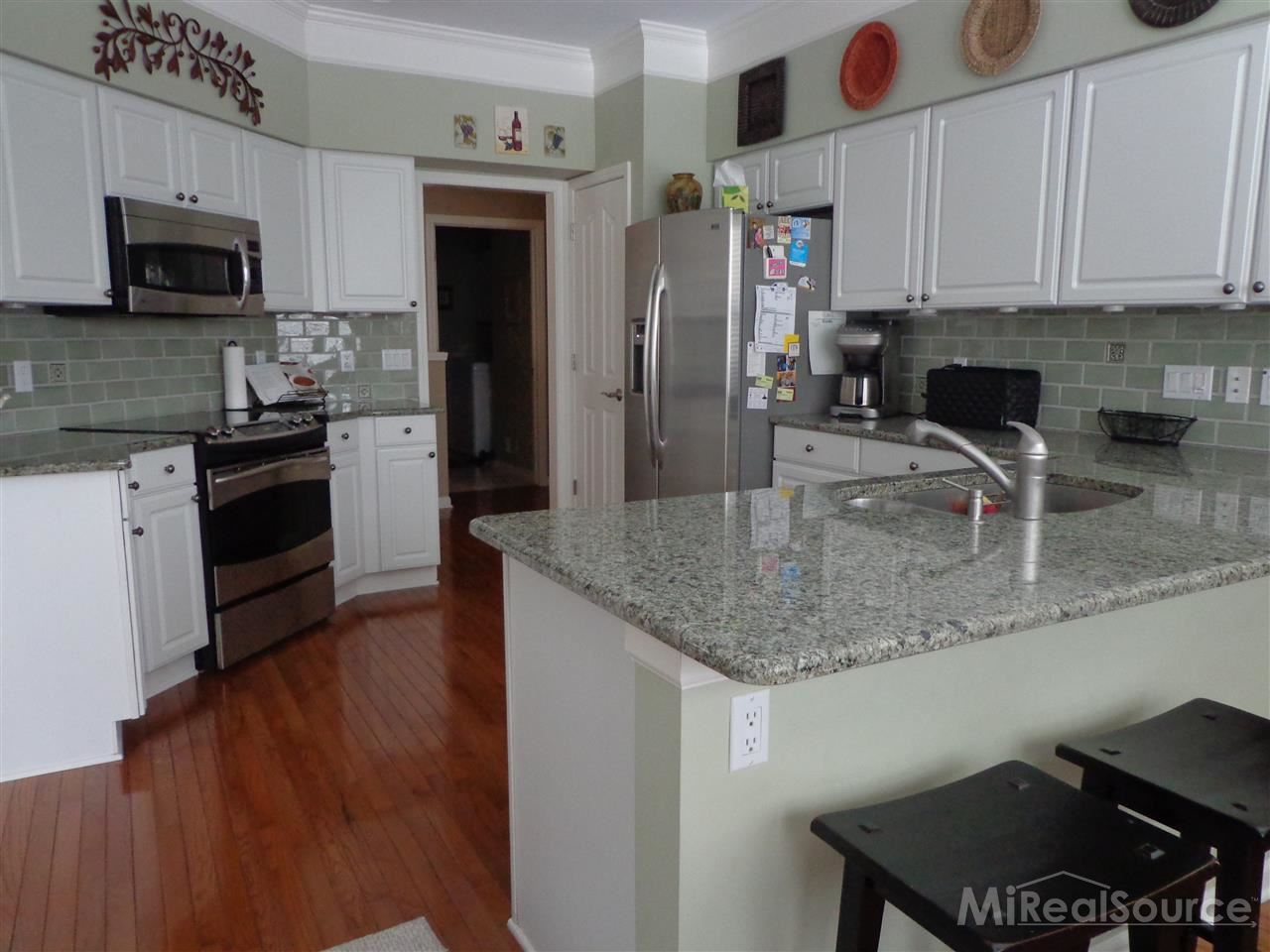 1346 Copper Circle Rochester, MI 48306 - Photo 9 of 24 KITCHEN VIEW..