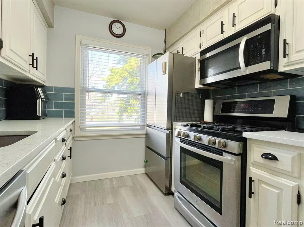 3303 Chester Road Royal Oak, MI 48073 - Photo 13 of 33