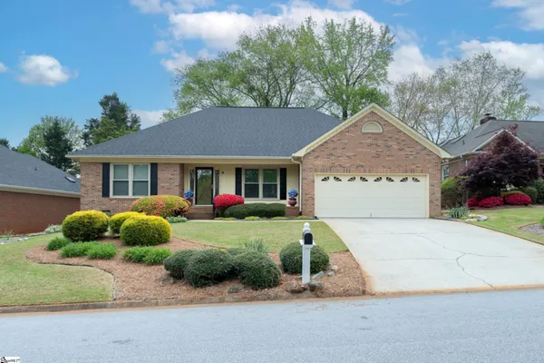 $555,000 | 109 River Oaks Road, Greer, SC 29650