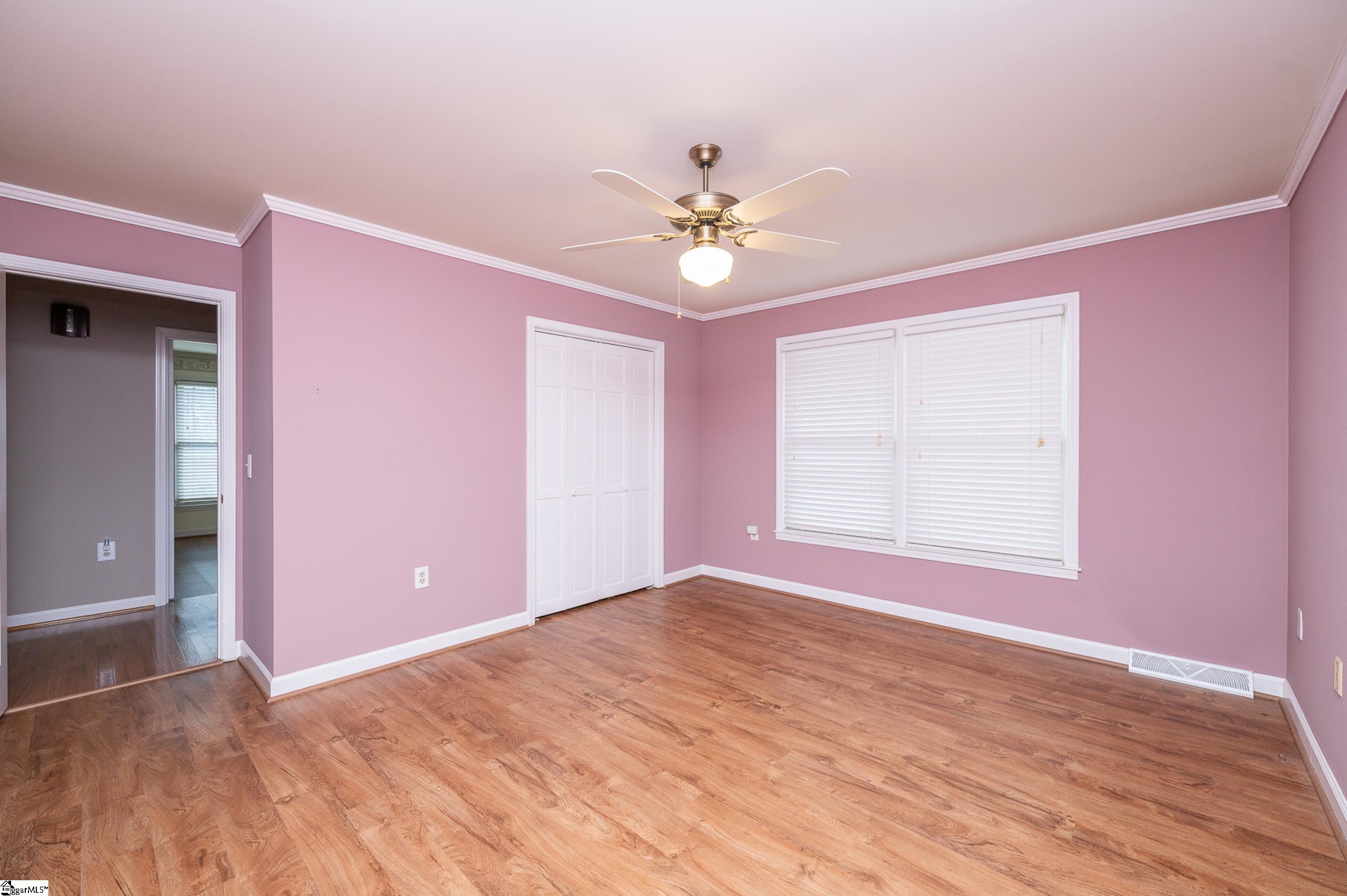 109 River Oaks Road Greer, SC 29650 - Photo 5 of 38