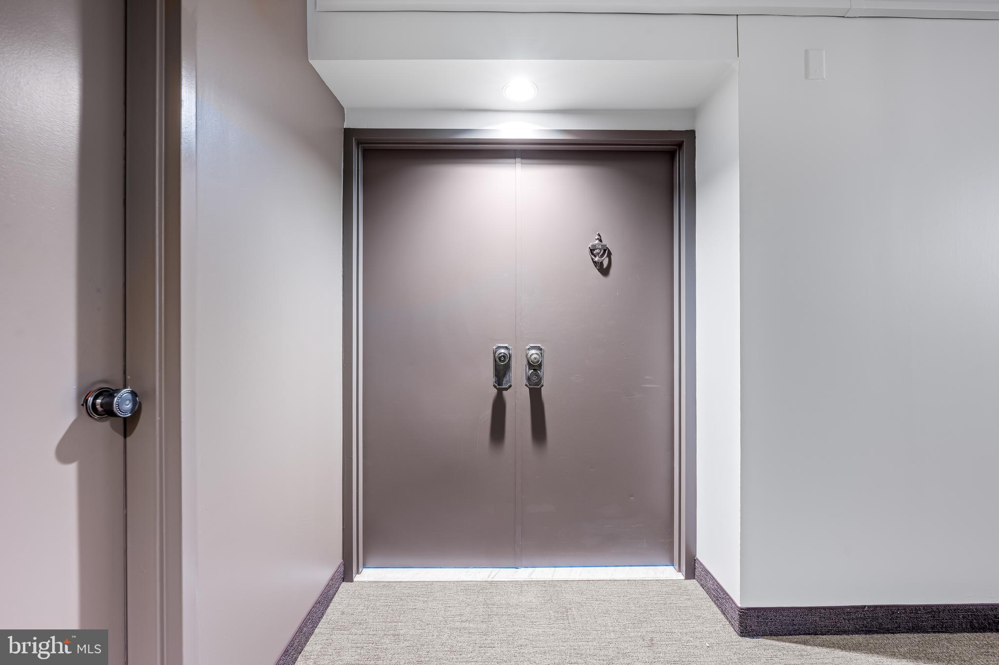 4100 North Charles Street, Unit 715 Baltimore, MD 21218 - Photo 2 of 35