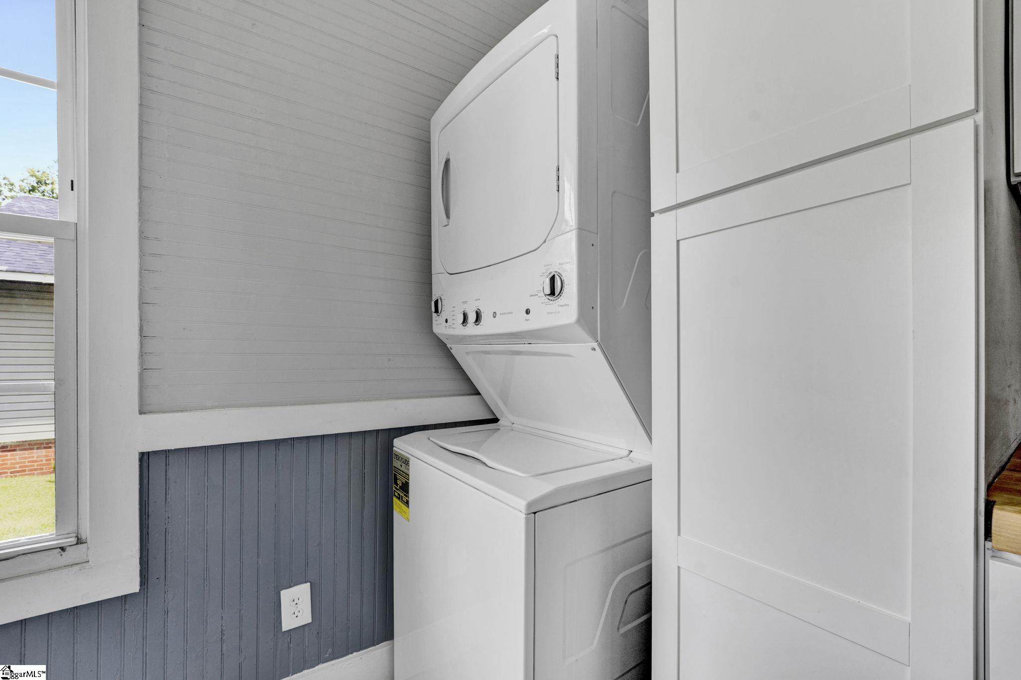 303 Gordon Street Clinton, SC 29325 - Photo 8 of 18 Gallery Image 8