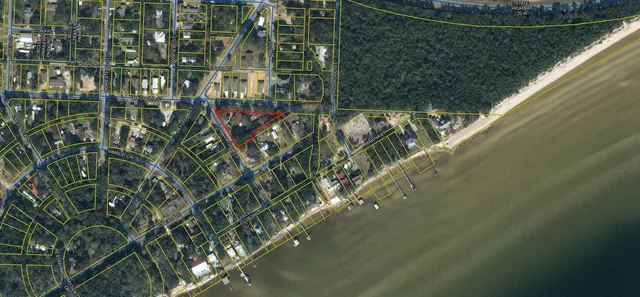 $395,000 | 13 Magnolia Street, Niceville, FL 32578