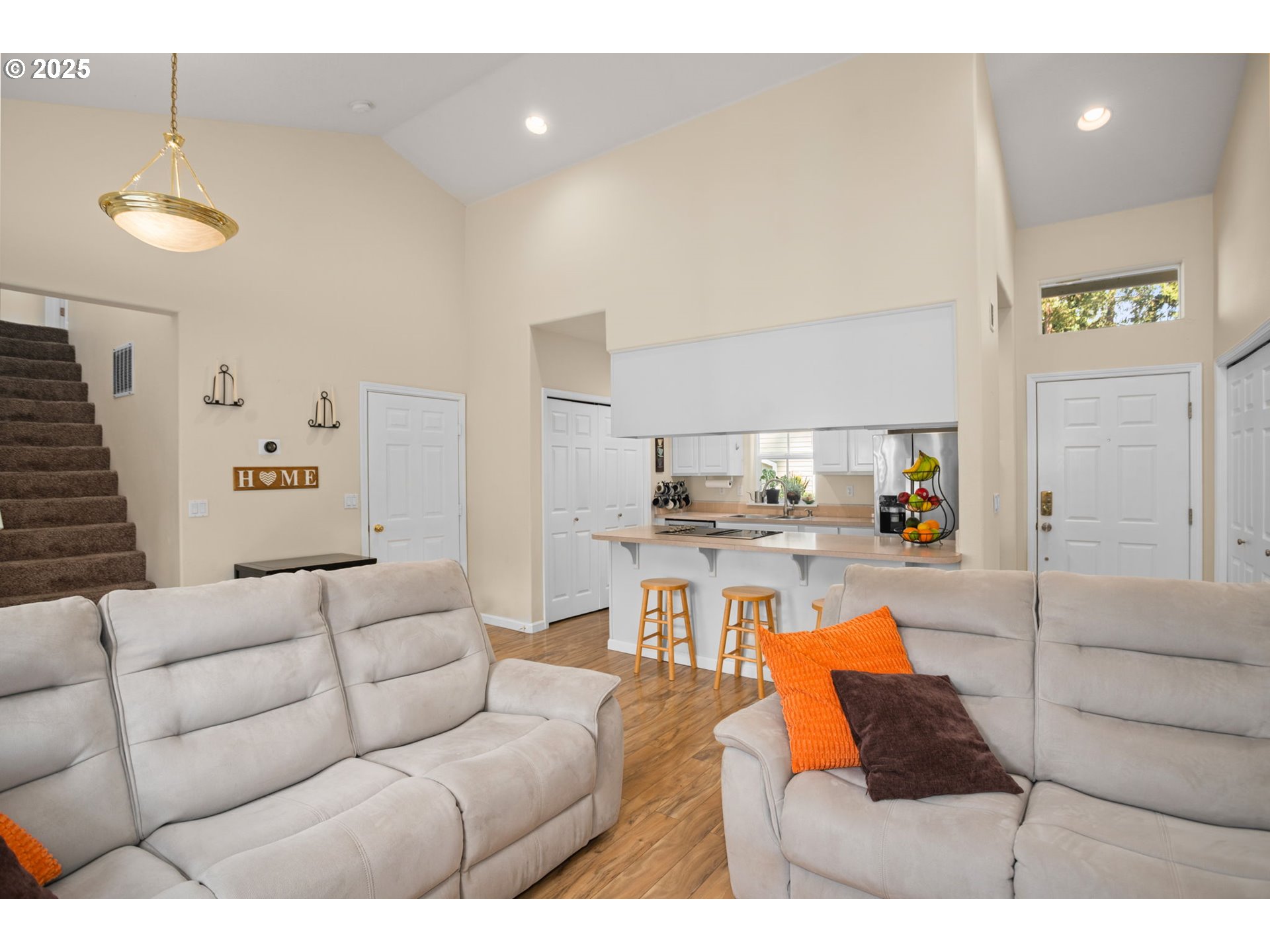 11325 Southwest Eucalyptus Place Portland, OR 97223 - Photo 6 of 28