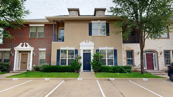 $1,975 | 141 Forest Drive, College Station, TX 77840