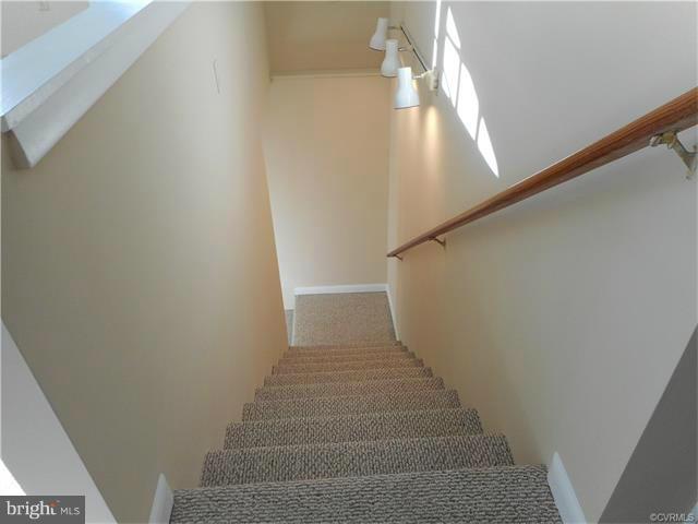 26375 Hill Road Ruther Glen, VA 22546 - Photo 15 of 24 Interior (General)
