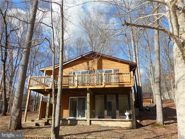 26375 Hill Road Ruther Glen, VA 22546 - Photo 5 of 24 Exterior (Rear)
