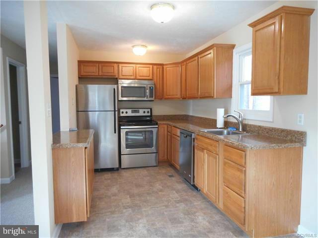 26375 Hill Road Ruther Glen, VA 22546 - Photo 8 of 24 Kitchen
