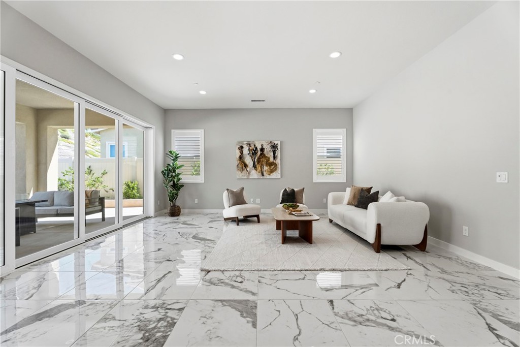 17721 Ridgeline Court Saugus, CA 91350 - Photo 13 of 75