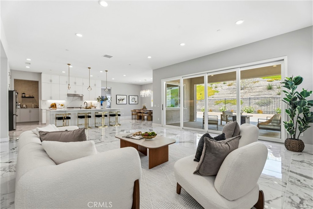 17721 Ridgeline Court Saugus, CA 91350 - Photo 17 of 75