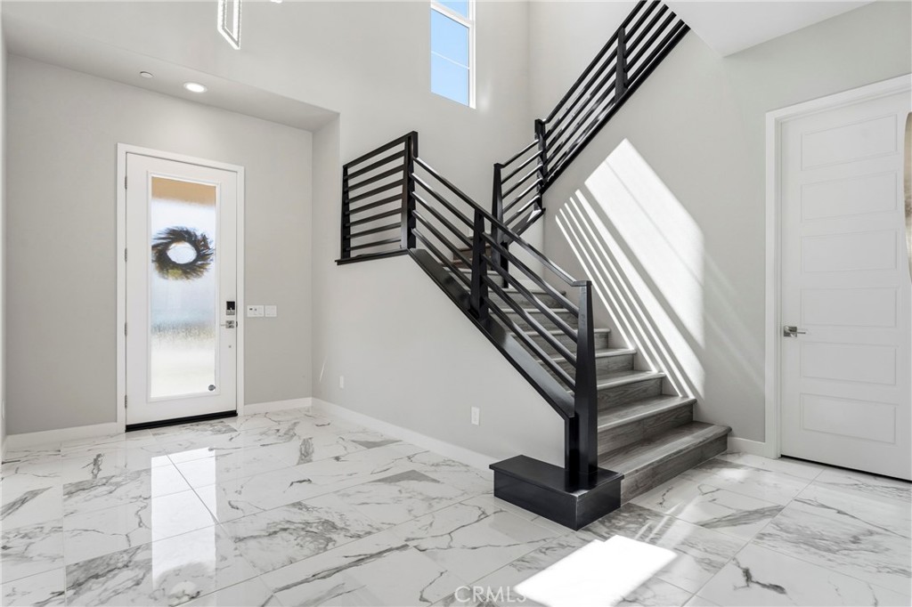 17721 Ridgeline Court Saugus, CA 91350 - Photo 39 of 75