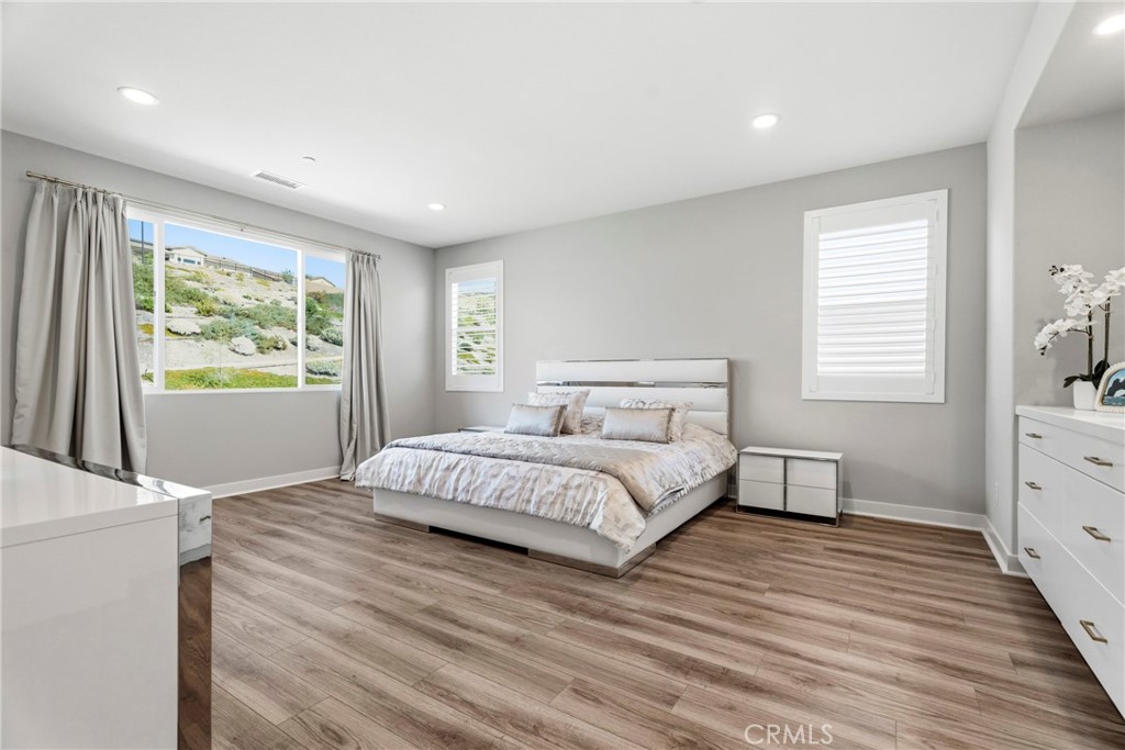 17721 Ridgeline Court Saugus, CA 91350 - Photo 42 of 75