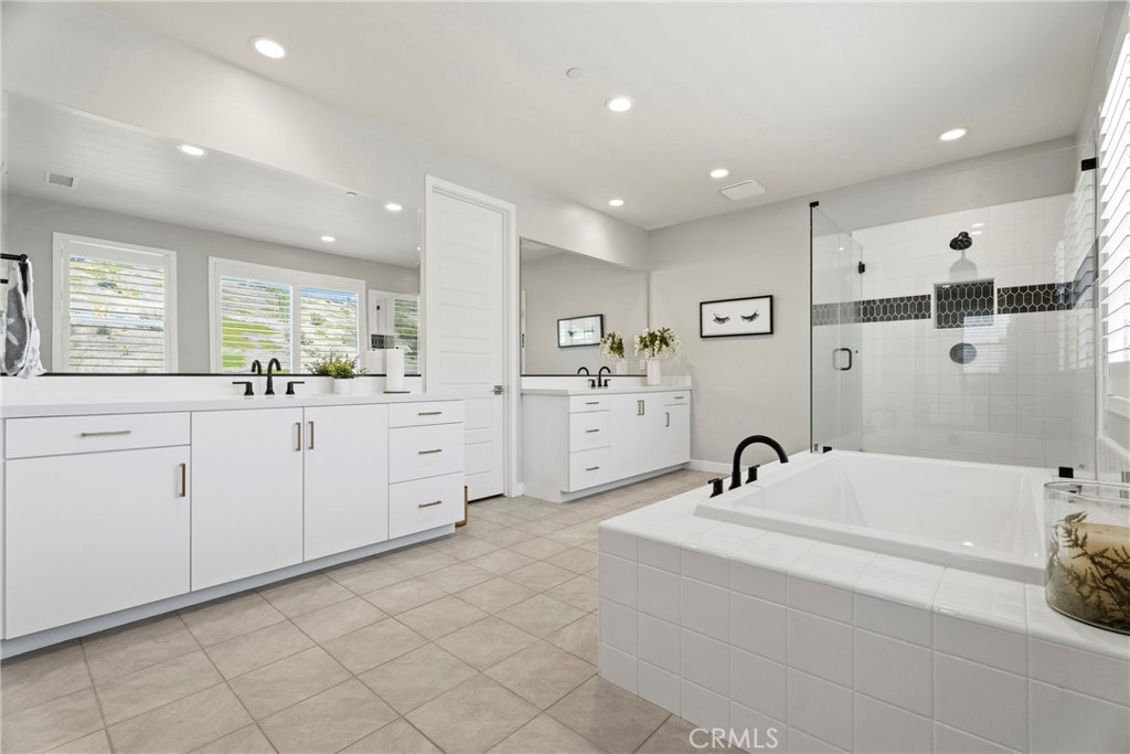 17721 Ridgeline Court Saugus, CA 91350 - Photo 44 of 75