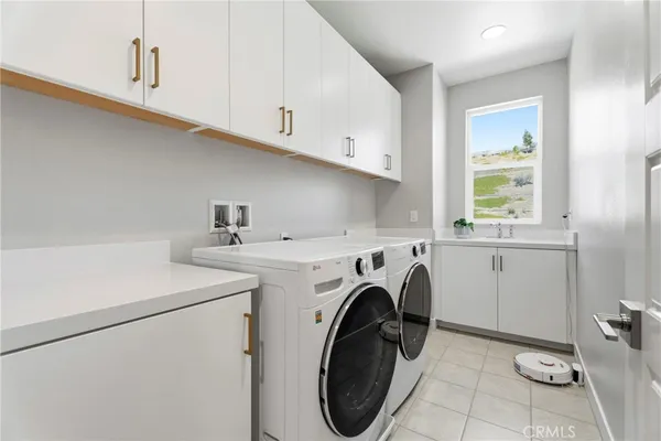 $1,395,000 | 17721 Ridgeline Court, Saugus, CA 91350