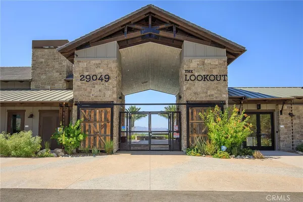 $1,395,000 | 17721 Ridgeline Court, Saugus, CA 91350