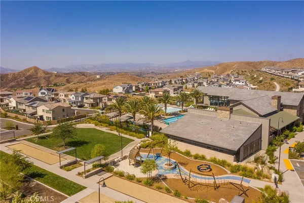 $1,395,000 | 17721 Ridgeline Court, Saugus, CA 91350