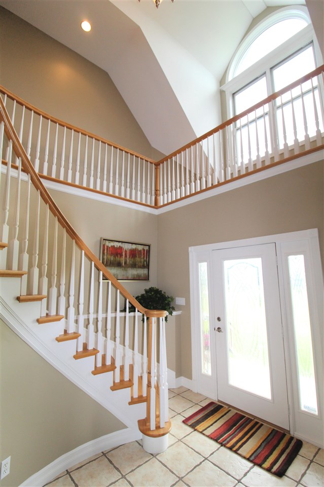 10120 Fenton Road Fenton, MI 48430 - Photo 3 of 35 31387552-2.JPG