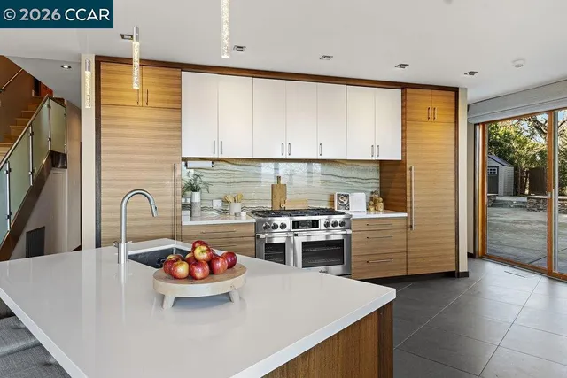 $2,400,000 | 2083-2083 Magnolia Way, Walnut Creek, CA 94595