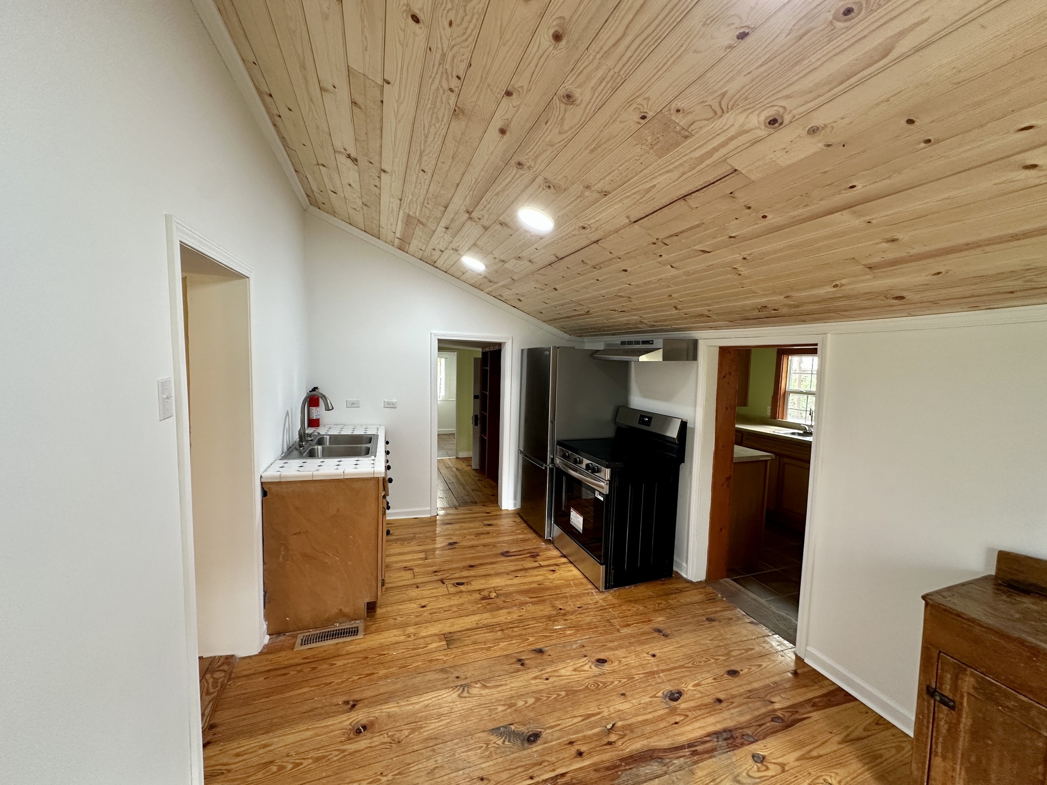 767 Sherwood Road Sewanee, TN 37375 - Photo 4 of 16