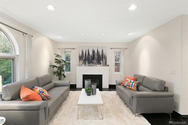 $835,000 | 915 North Monaco Parkway, Denver, CO 80220