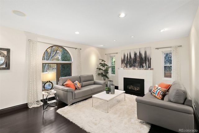 $835,000 | 915 North Monaco Parkway, Denver, CO 80220