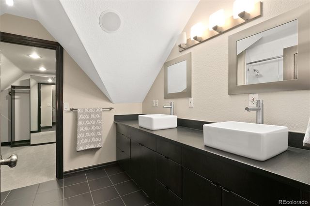 $835,000 | 915 North Monaco Parkway, Denver, CO 80220