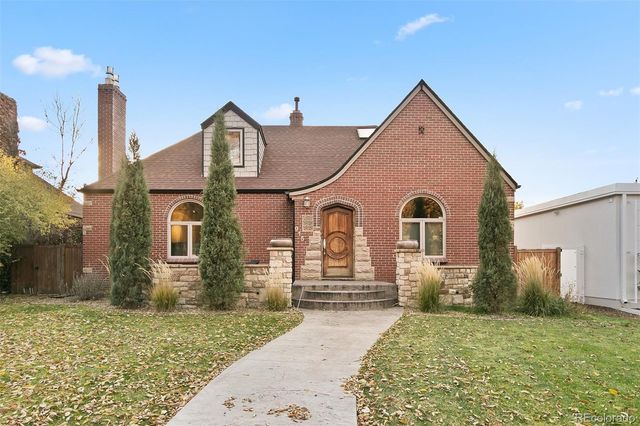 $835,000 | 915 North Monaco Parkway, Denver, CO 80220