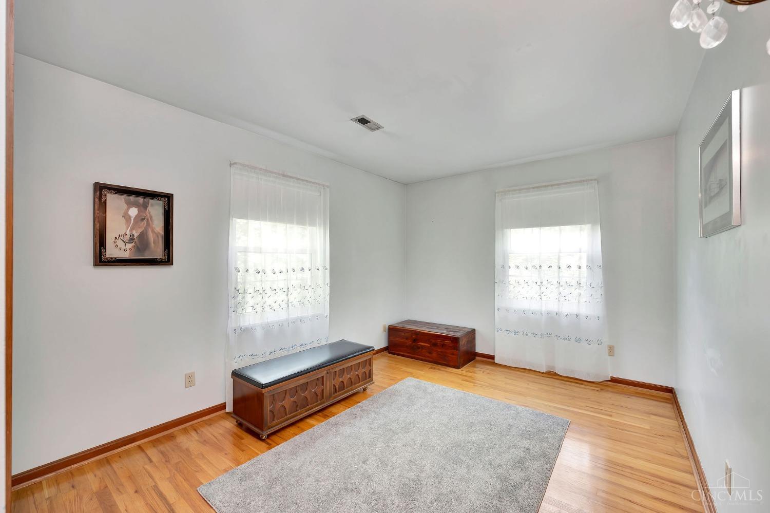 2807 Ebenezer Road Cincinnati, OH 45233 - Photo 37 of 60