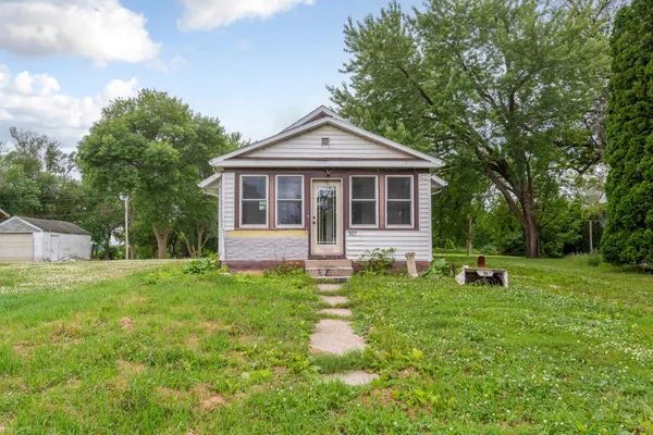 $40,000 | 307 South Mill Street, Elmore, MN 56027
