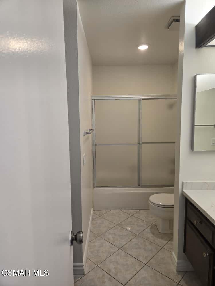 6492 Melray Street Moorpark, CA 93021 - Photo 27 of 59 a bathroom with a toilet and a shower