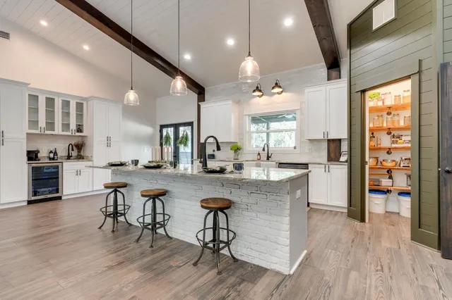 $865,000 | 154 Panton Leslie Lane, Crawfordville, FL 32327