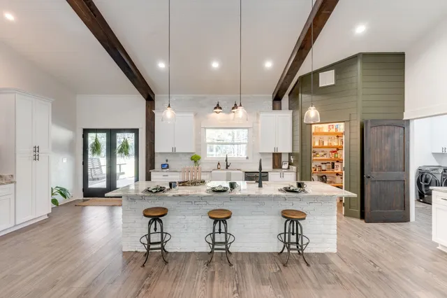 $865,000 | 154 Panton Leslie Lane, Crawfordville, FL 32327