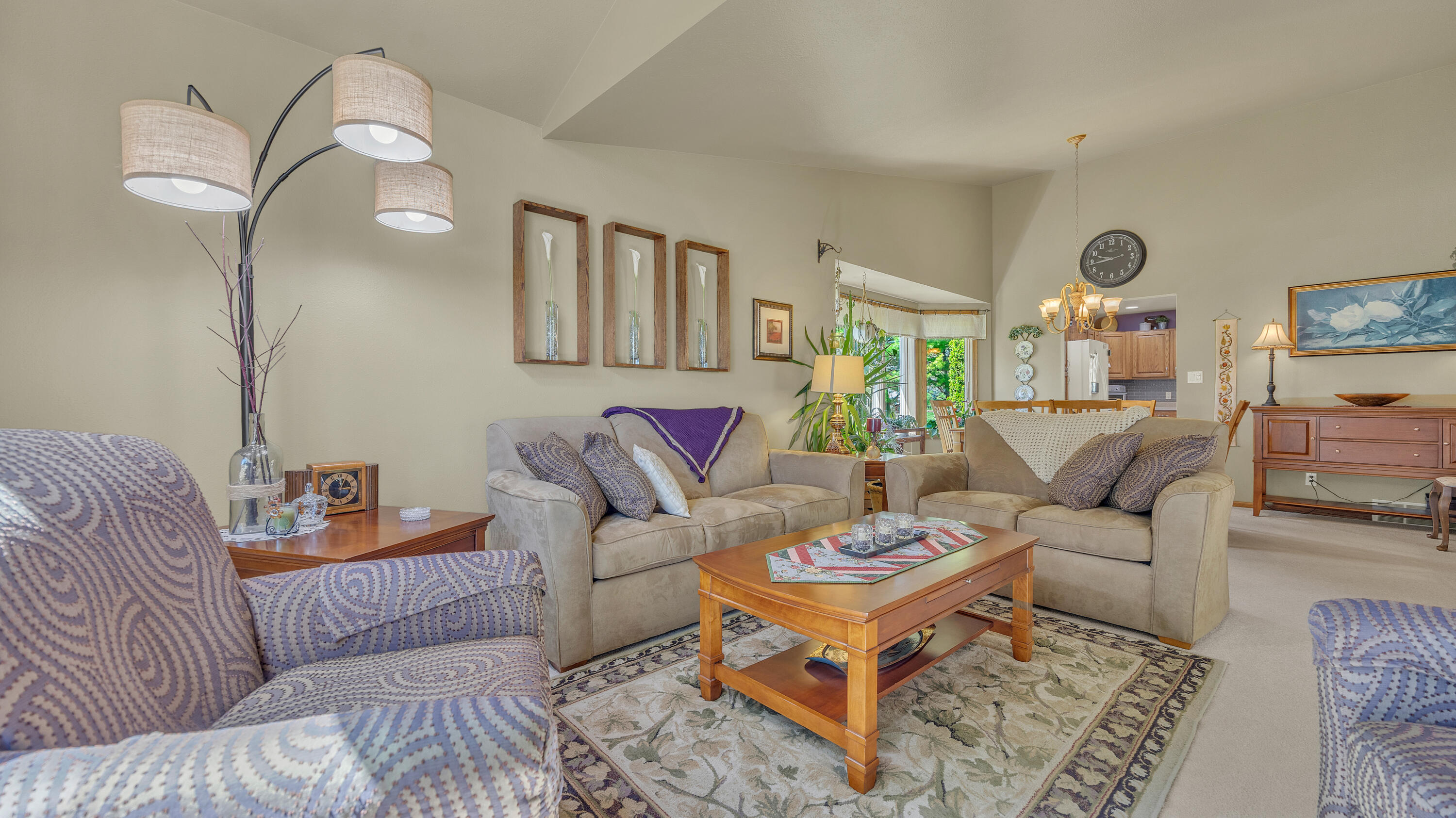 5118 Moenning Road Sheboygan, WI 53081 - Photo 6 of 42 Living Room 1
