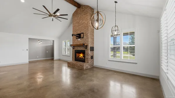 $3,000 | 319 River Park Drive, New Braunfels, TX 78130