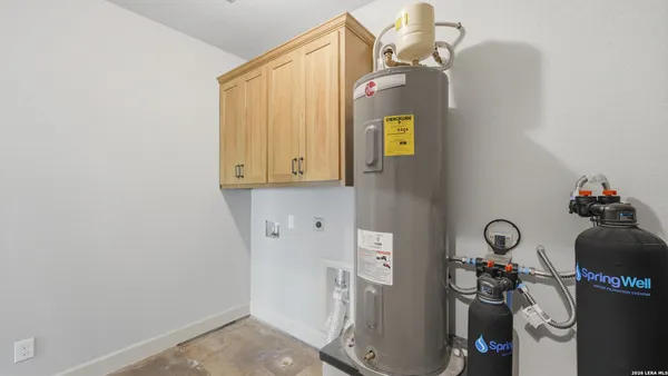 $3,000 | 319 River Park Drive, New Braunfels, TX 78130