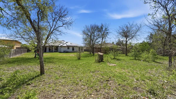 $3,000 | 319 River Park Drive, New Braunfels, TX 78130