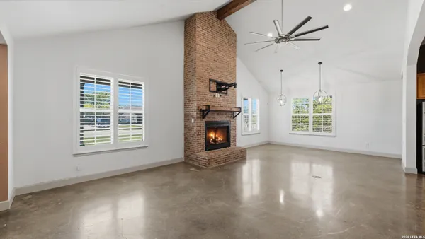 $3,000 | 319 River Park Drive, New Braunfels, TX 78130