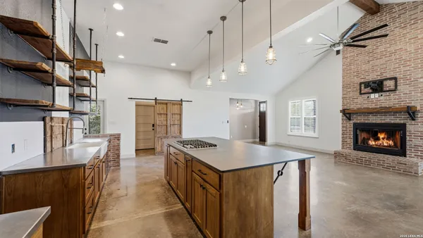 $3,000 | 319 River Park Drive, New Braunfels, TX 78130