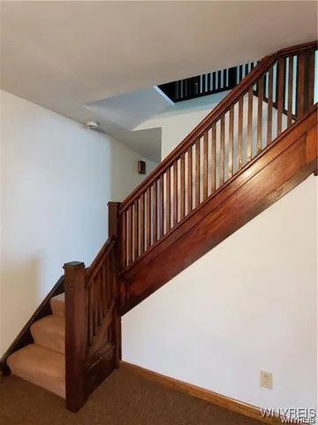 $2,700 | 26 Temple Place, East Aurora, NY 14052