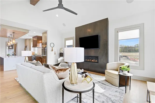 $1,461,148 | 13751 Pembroke Lane, Leawood, KS 66224