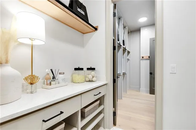 $1,461,148 | 13751 Pembroke Lane, Leawood, KS 66224