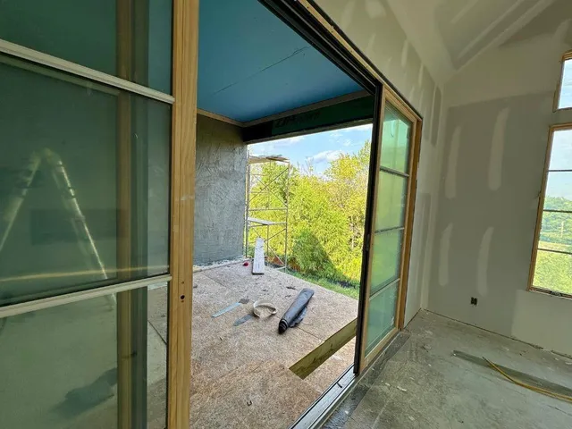 $1,461,148 | 13751 Pembroke Lane, Leawood, KS 66224