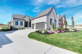 $1,461,148 | 13751 Pembroke Lane, Leawood, KS 66224