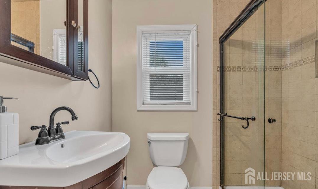 402 Ryders Lane East Brunswick, NJ 08816 - Photo 14 of 27