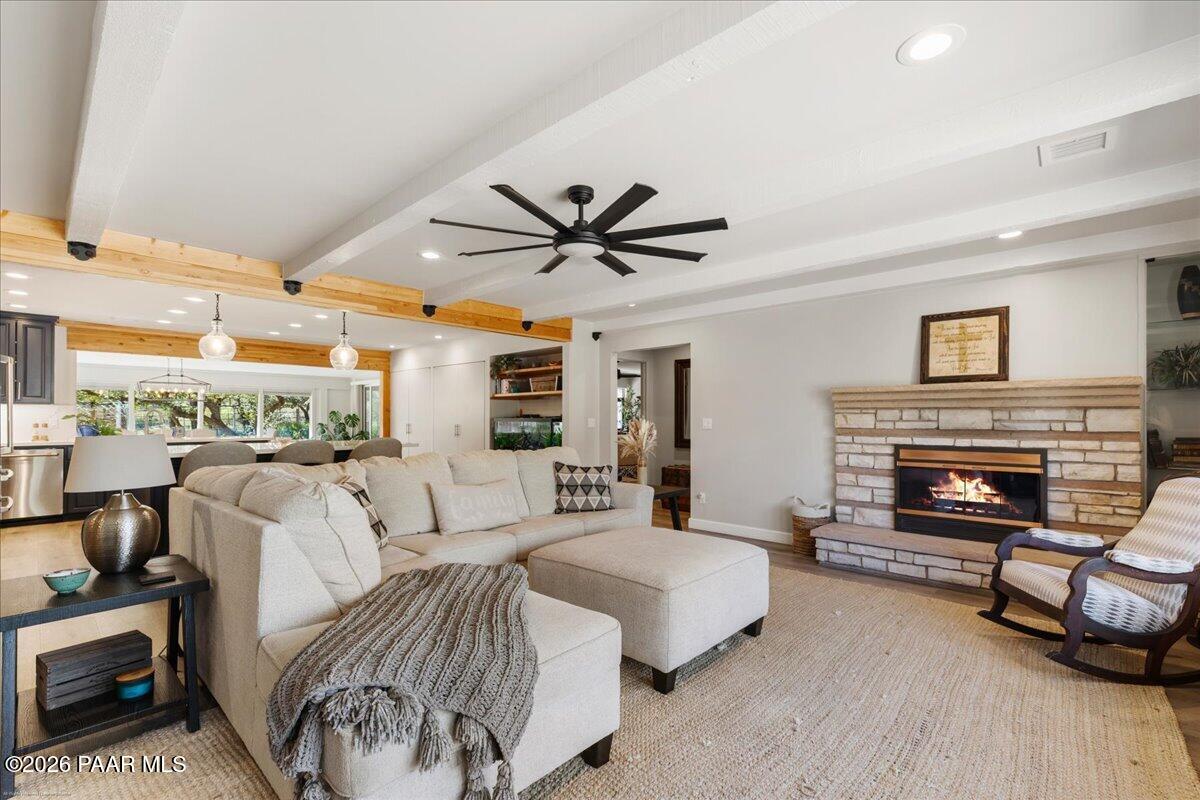 2892 Tohatchi Road Prescott, AZ 86305 - Photo 4 of 37 04-Living Room