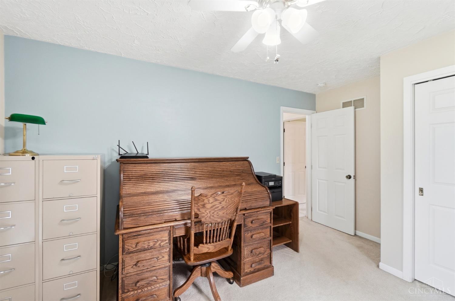 1460 Ebenezer Road Cincinnati, OH 45233 - Photo 35 of 61