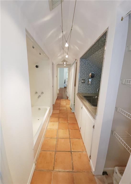 7725 Oak Street, Unit B New Orleans, LA 70118 - Photo 20 of 23