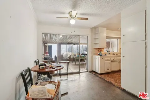 $360,000 | 160 West Fiesta, Port Hueneme, CA 93041