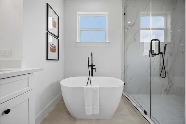 $1,169,900 | 2010-2014 Yates Street, Houston, TX 77020