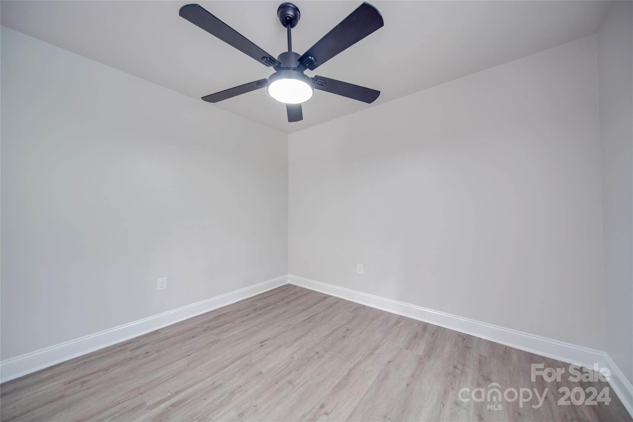 2947 Heathgate Road Charlotte, NC 28226 - Photo 36 of 41 Gallery Image 36